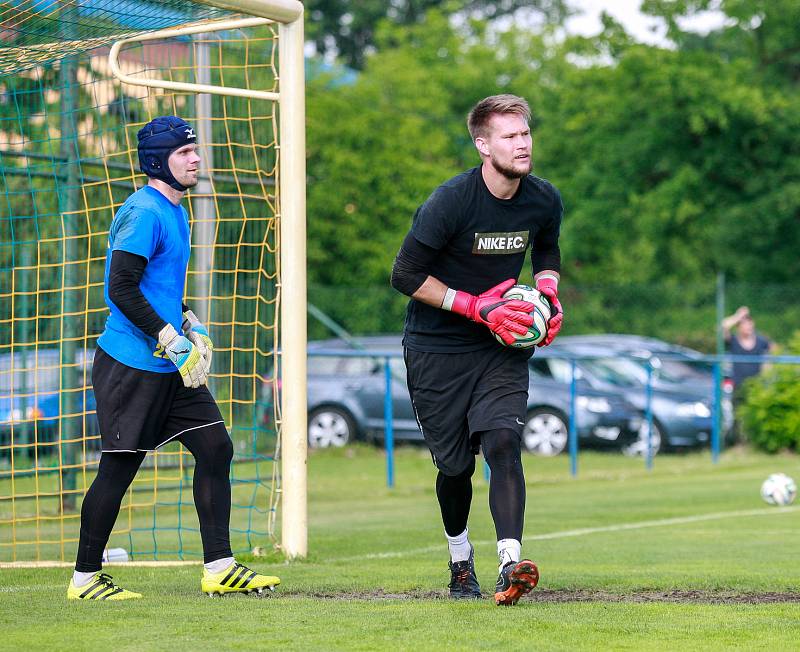 Fotbalový trénink bohumínských fotbalistů s brankářem Tomášem Vaclíkem. Na fotografii Tomáš Vaclík.