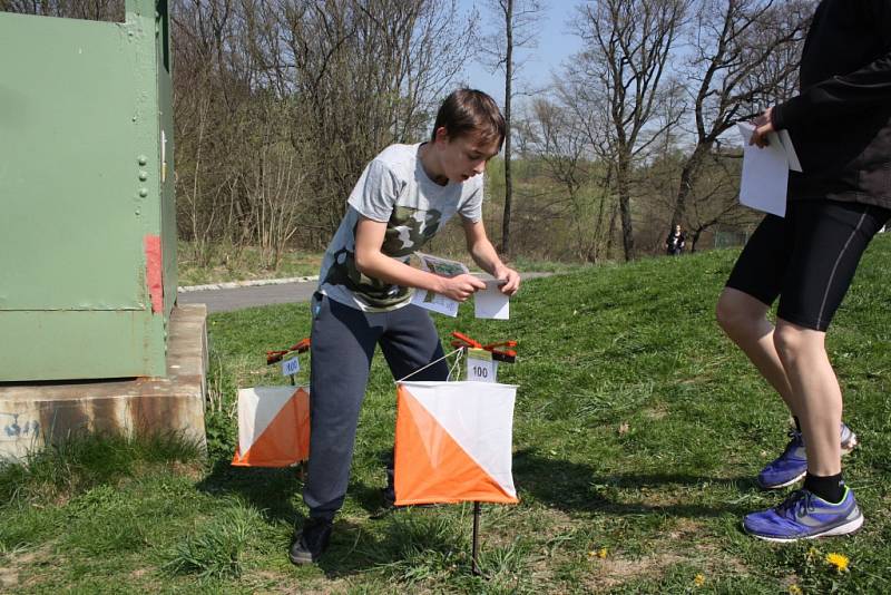 Školní orientační běh v Havířově. 