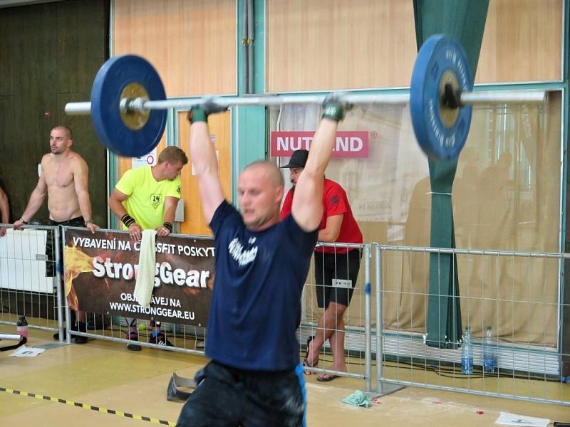 Crossfitový závod Superior 14 Regionals se konal ve vzpěračské hale Milana Romana v Havířově.