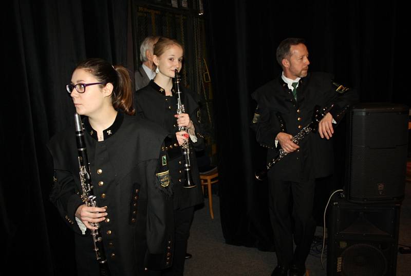 Karvinský Dechový orchestr Májovák odehrál 1. ledna svůj tradiční Novoroční koncert. 