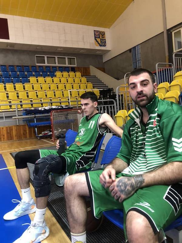 Karvinští basketbalisté, kteří suverénně vedou skupinu C ve II. lize, porazili v přípravném zápase v Prostějově prvoligové Orly 87:68.