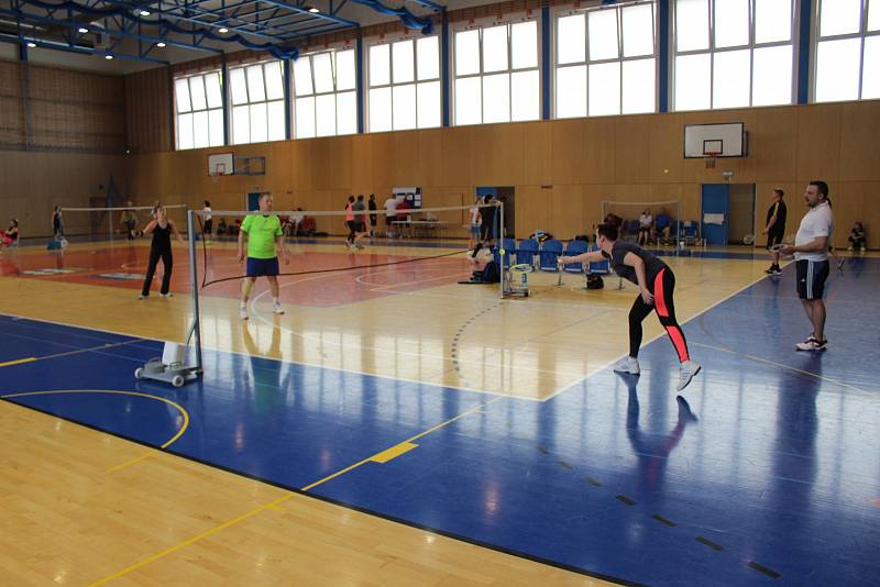 Ve Sportovní hale Žákovská v Havířově se hrál turnaj o pohár ředitele SSRZ v badmintonu.