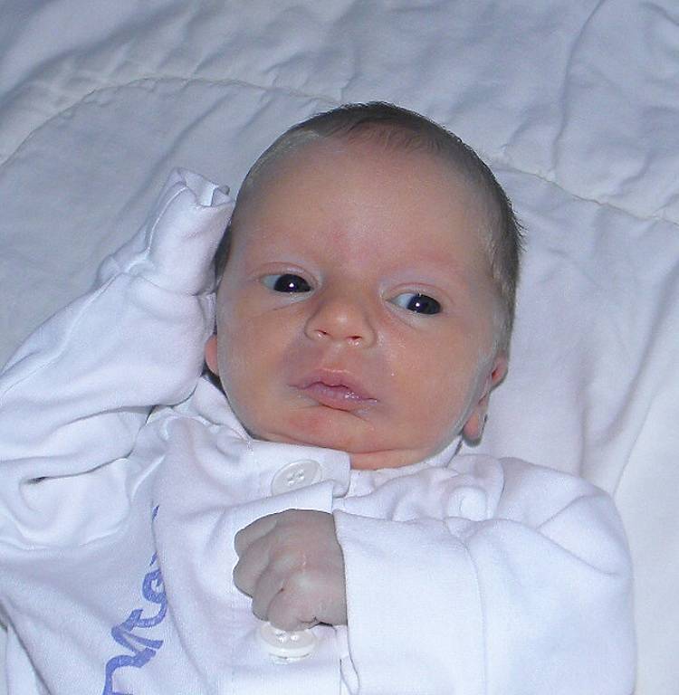 Tomášek Feik se narodil 17. ledna mamince Kateřině Feikové z Karviné. Porodní váha miminka byla 2480 g a míra 48 cm.
