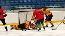 Na ledě havířovského zimního stadionu v sobotu večer od 17.30 do 20.30 hodin byly odehrány tři hokejová utkání hornických celků.