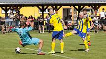 Zápasem mužů SK Stonava posílených o Michala Hubníka a Petera Kišku proti legendám Baníku Ostrava (2:0) vyvrcholily v sobotu 18. června oslavy 90 let tělovýchovy ve Stonavě. Góly dali Libor Žůrek a Petr Samec. Foto: SK Stonava