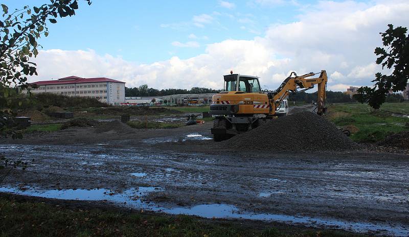 Dokončení rekonstrukce ulice Lípová v Českém Těšíně se o několik týdnů opozdí.