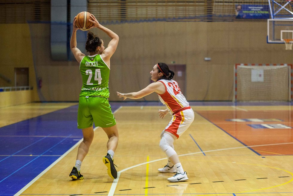 Moravskoslezský deník | Basketbal žen: Havířov - Ostrava | fotogalerie