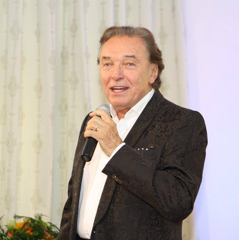 Karel Gott jako hlavní host otevření Zámečku v Petrovicích u Karviné, rok 2013.