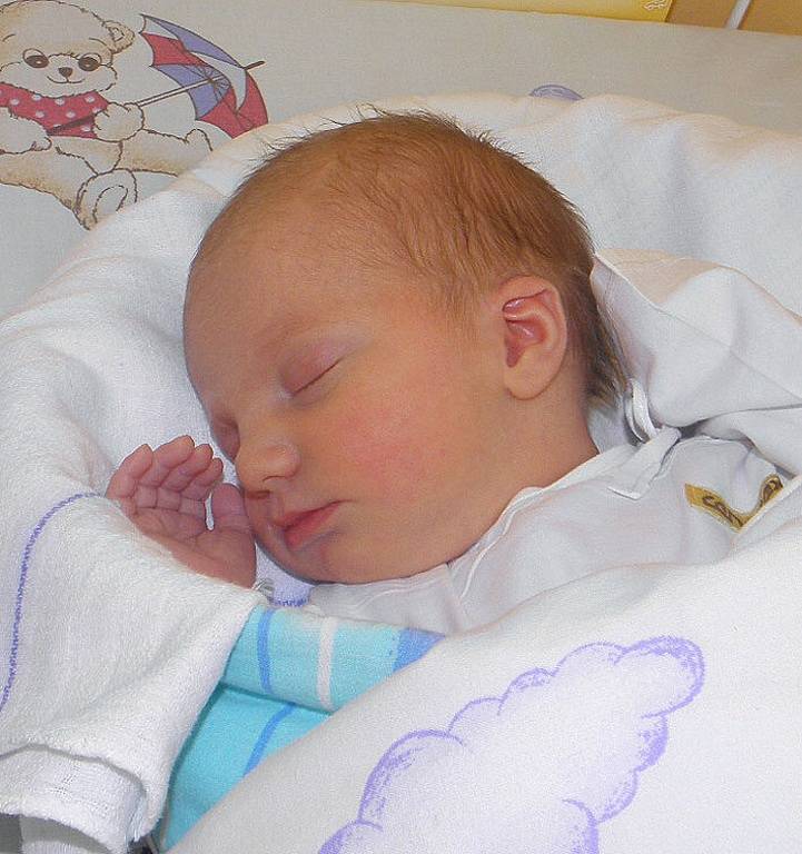 Viktorka se narodila 1. října paní Martině Šandrikové z Karviné. Po porodu holčička vážila 3070 g a měřila 49 cm.