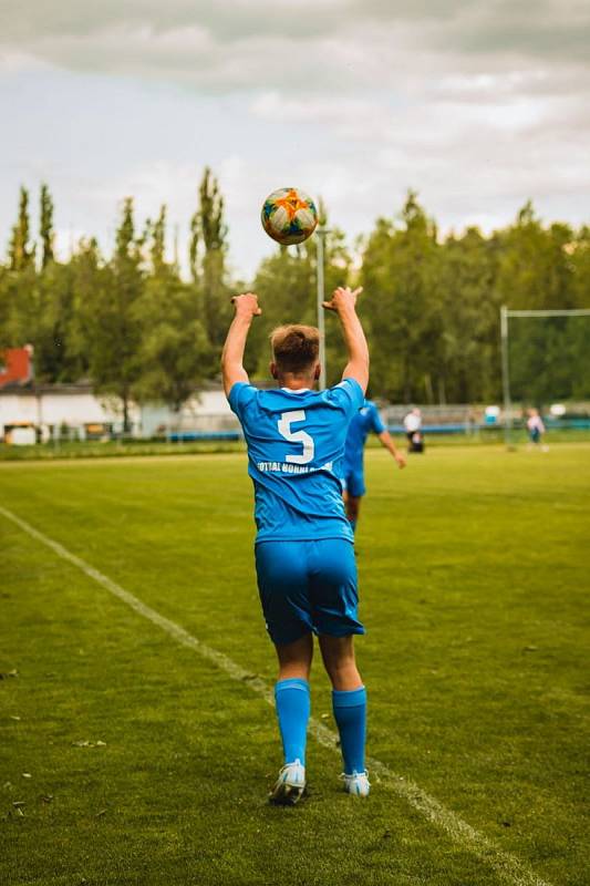 Zápas 23. kola fotbalové I.B třídy, skupiny C, SK Horní Suchá - TJ Vendryně 3:0. Foto: SK Horní Suchá/Ondřej Kruťa