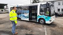 ČSAD Havířov testuje na trase Havířov - Ostrava autobus na vodíkový pohon. Zapůjčený ho má ze Slovenska. Prosinec 2022.