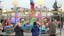 Vánoční městečko v Havířově je věnováno především dětem. Takto vypadalo o první adventní neděli.