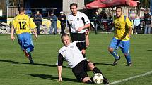 Sobotní derby číslo 1: D. Lutyně - Albrechtice (v bílém).