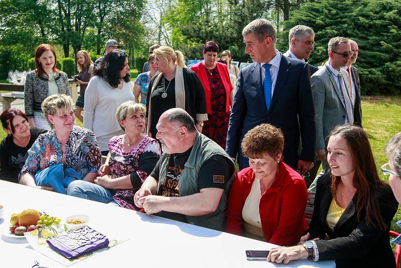 Vládní návštěva v Moravskoslezském kraji, 25. dubna 2018, Domov Březiny v Petřvaldu.