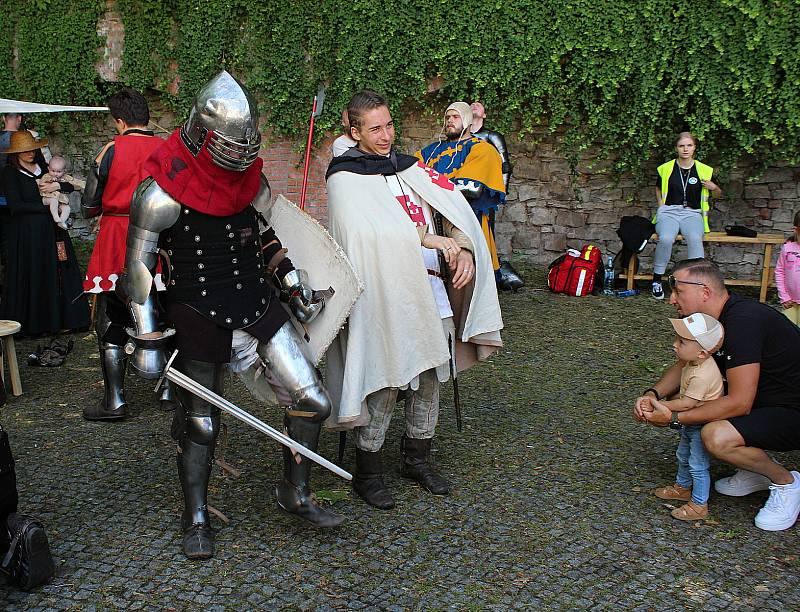 Těšín. Během víkendu se v polském Těšíně konaly Dni Noszaka, těšínského prince. V sobotu se konal první rytířský turnaj po 640 letech.