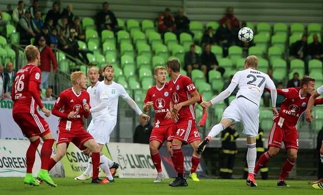 Bude se opakovat přestřelka z podzimu?