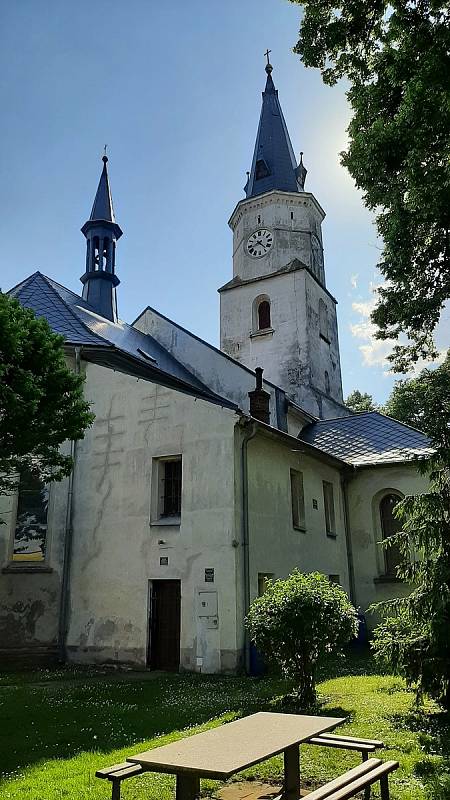 Bohumín. Starý Bohumín, věž farního kostela Narození Panny Marie.