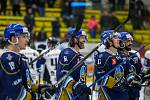 Havířovští hokejisté (v bílém) nestačili na Kladno a dál bojují o play-off.