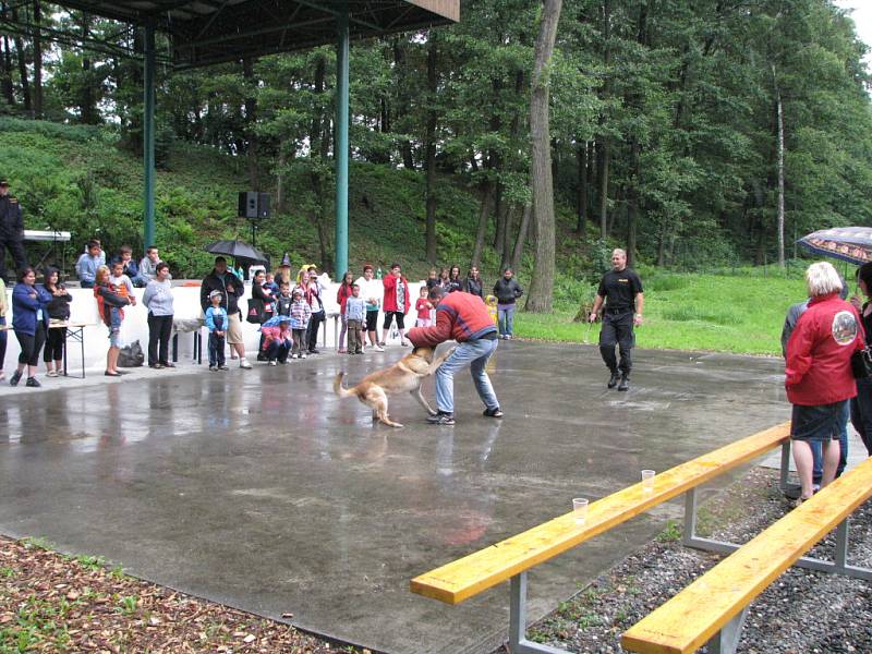 Občanské sdružení Romodrom připravilo ve spolupráci s obcí a policii zábavnou akci nejen pro romské děti. 