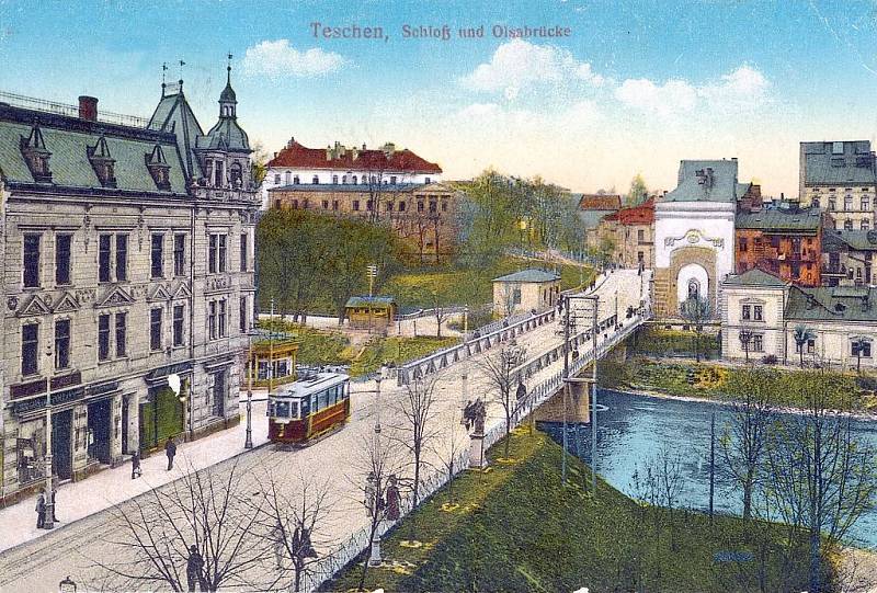 Dobový snímek z provozu tramvají v Těšínech.