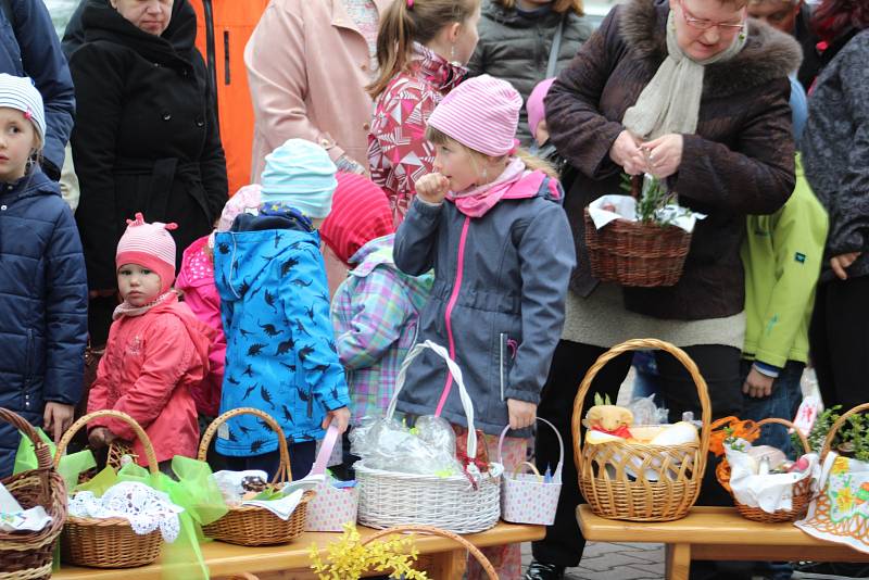 Svěcení velikonočních pokrmů v Českém Těšíně.