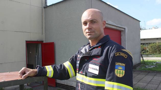 Nejtvrdší hasič přežije a letos je jeden z vítězů Mistrovství Česka v tomto ultra těžkém závodě také Jaroslav Hanzel, který jako profesionální hasič pracuje v karvinské stanici.