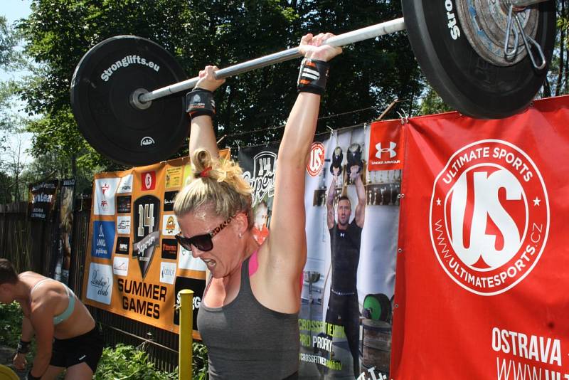 CrossFit závody Superior 14 Summer Games 2015 na letním koupališti v Havířově