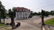 Orlová-Město. Pohled na náměstí od kostela.
