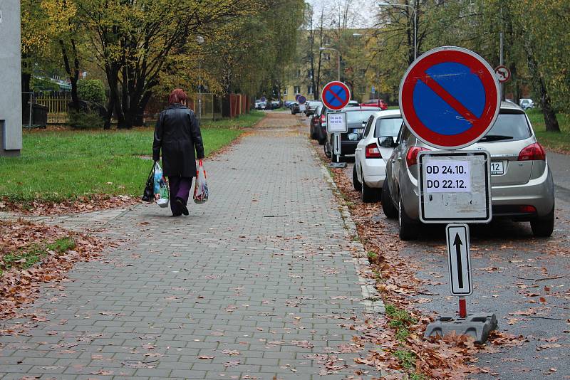 Slovenská ulice, která je páteří části karvinského sídliště Hranice, bude asi měsíc uzavřena.