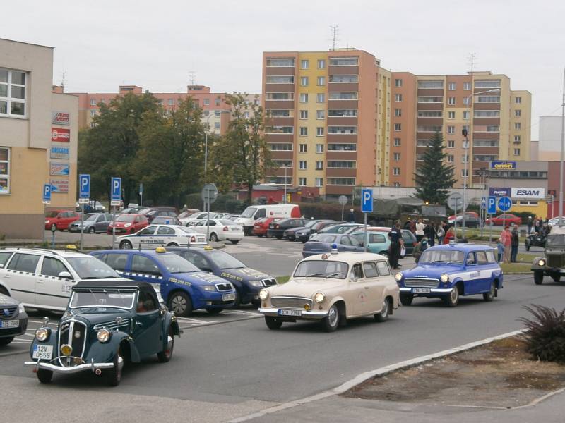 Sraz autoveteránů v Orlové. 