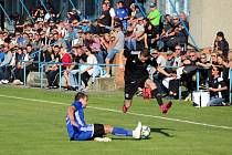 Derby o vedení v I.B třídě zvládly Věřňovice (v modrém), které porazily Záblatí 3:2.