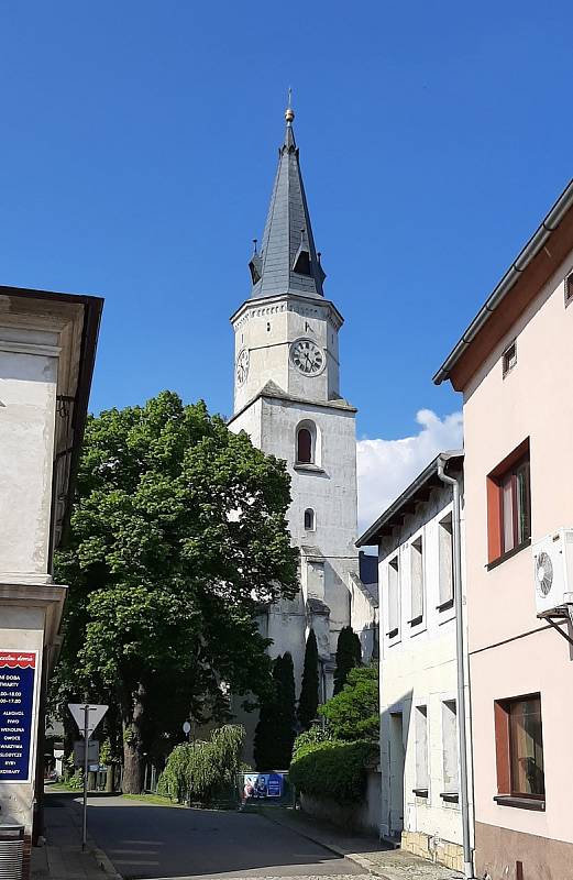 Bohumín. Starý Bohumín, farní kostel Narození Panny Marie.