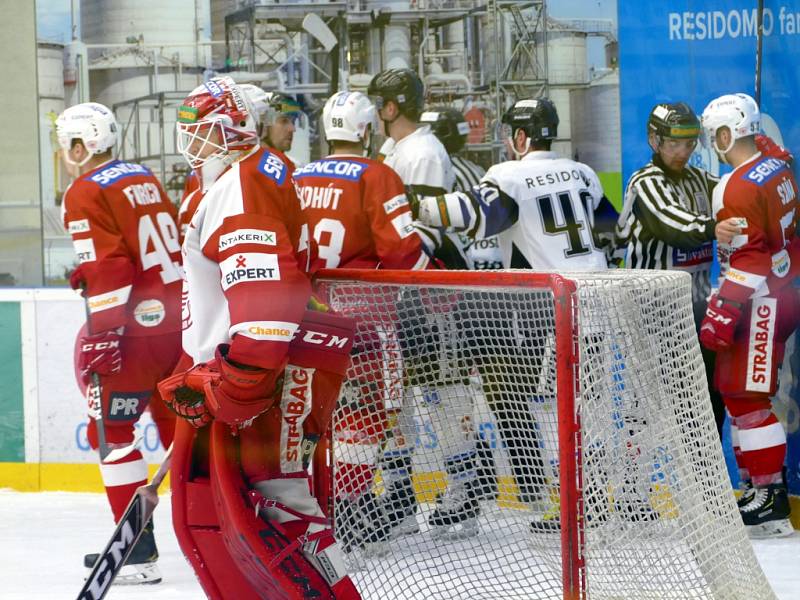 Havířov (v bílém) porazil Slavii jasně 5:1.