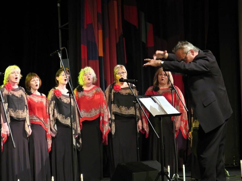 Jubilejní koncert ženského pěveckého sboru Canticorum. 