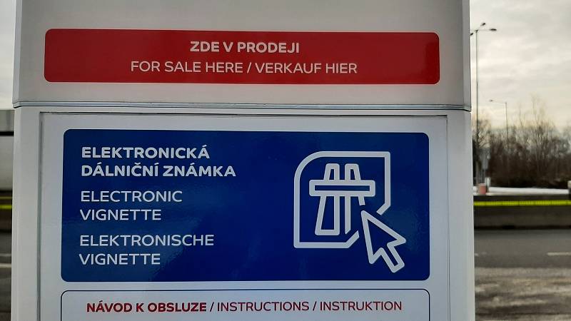 Na hraničním přechodu v Chotěbuzi je instalován samoobslužný kiosk, kde se dá koupit elektronická dálniční známka.