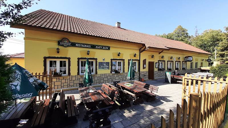 Bohumín-Šunychl. Klidná městská část, kde se rozkládá i Kališovo jezero, centrum letní příměstské rekreace.  Restaurace Zlatý jelen.