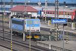 Provoz v železniční stanici v Bohumíně ochromil požár v Ústředním stavědle. 