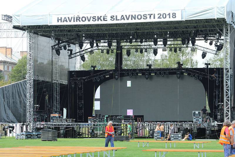 V Havířově vrcholí přípravy na Havířovské slavnosti, které se konají v pátek a v sobotu. Vystoupí řada domácích i zahraničních kapel zvučných jmen, např. Elán, Apocalyptica a James Blunt.