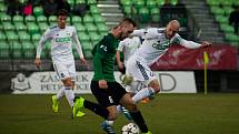 Z utkání Karviná (v bílém) - Jablonec 2:1