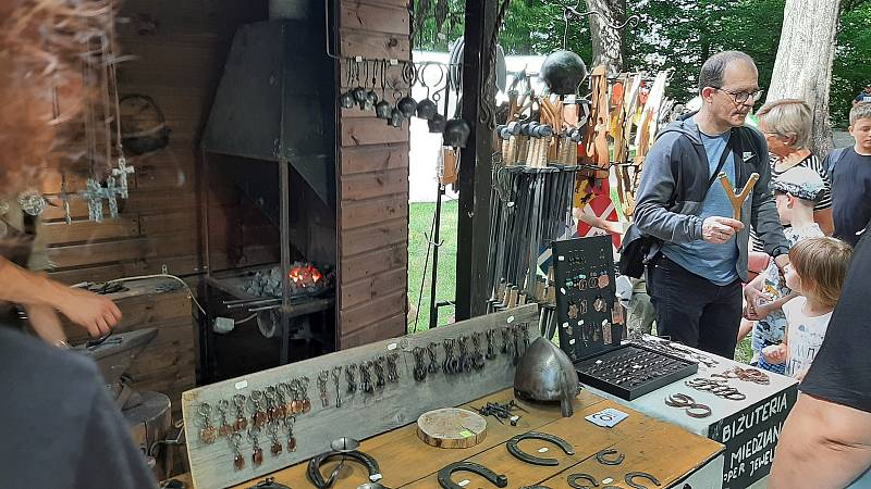 Těšín. Během víkendu se v polském Těšíně konaly Dni Noszaka, těšínského prince. Zámecké návrší.