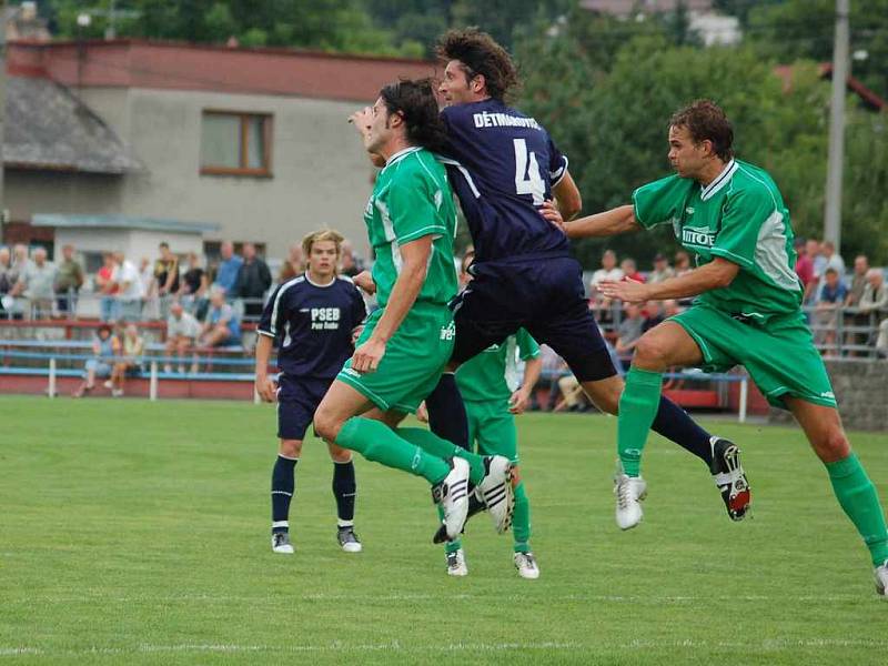 Fotbalisté Dětmarovic už budou od příští sezony takto bojovat se soupeři pouze v I. A třídě. 