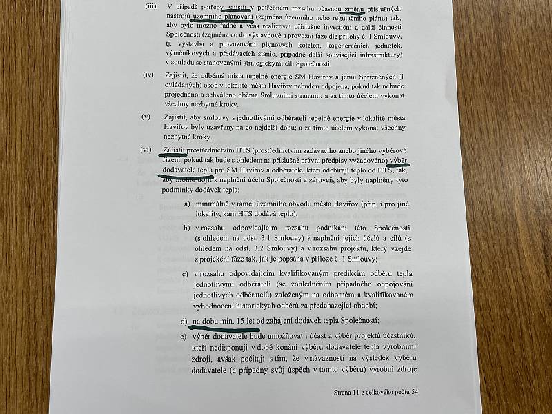 Redakce Deníku má smlouvu Havířova s ČEZ ESCO k dispozici. Na některá ustanovení upozornili na zasedání zastupitelstva jak občané Havířova, tak i opozice.