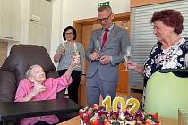 Paní Aloisie Goluchová oslavila v pondělí  12. června své 102. narozeniny.