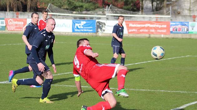 Derby. Dětmarovice (v modrém) si doma poradily s Orlovou.