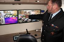 Mobilní služebna Městské policie v Havířově. Ředitel MP Havířov Bohuslav Muras při prezentaci služebny.