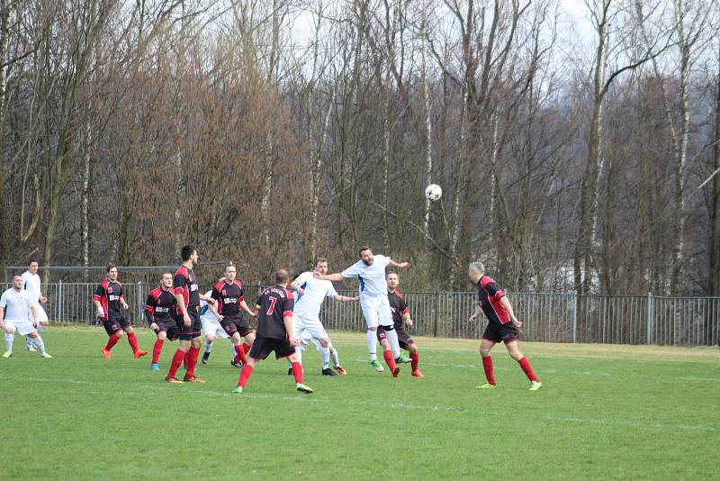 Derby mezi Těrlickem a Slovanem Havířov nabídlo zajímavý fotbal a osm branek.