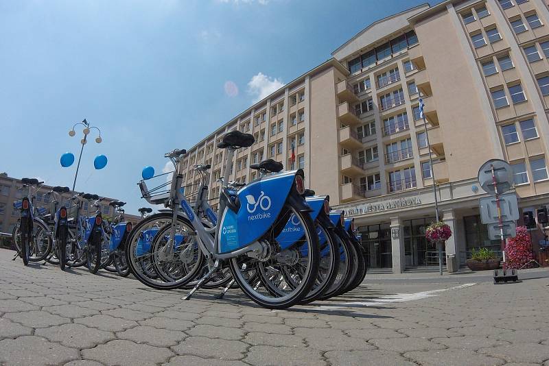 Zahájení provozu sdílených kol Nextbike v Havířově.