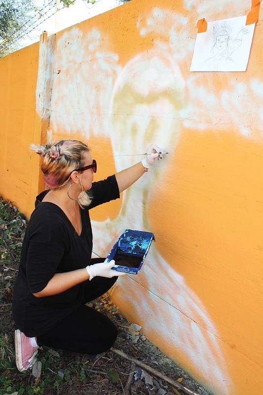 Havířovský umělec Nikola Vavrous přivezl do Karviné 10. ročník své putovního akce United Colours Street-Art Festival.