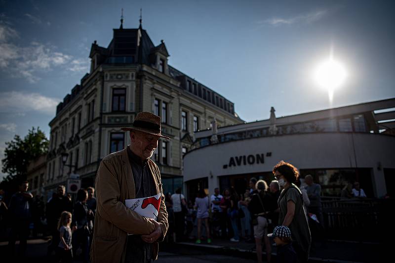 Tichý protest za otevření Českých a Polských hranic (Slezské vojvodství), 15. června 2020 v Českém Těšíně.