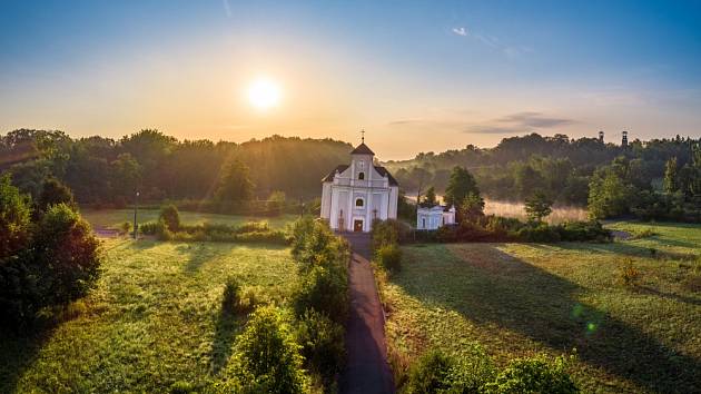 Šikmý kostel sv. Petra z Alkantary v Karviné je jeden ze symbolů pohornické krajiny.